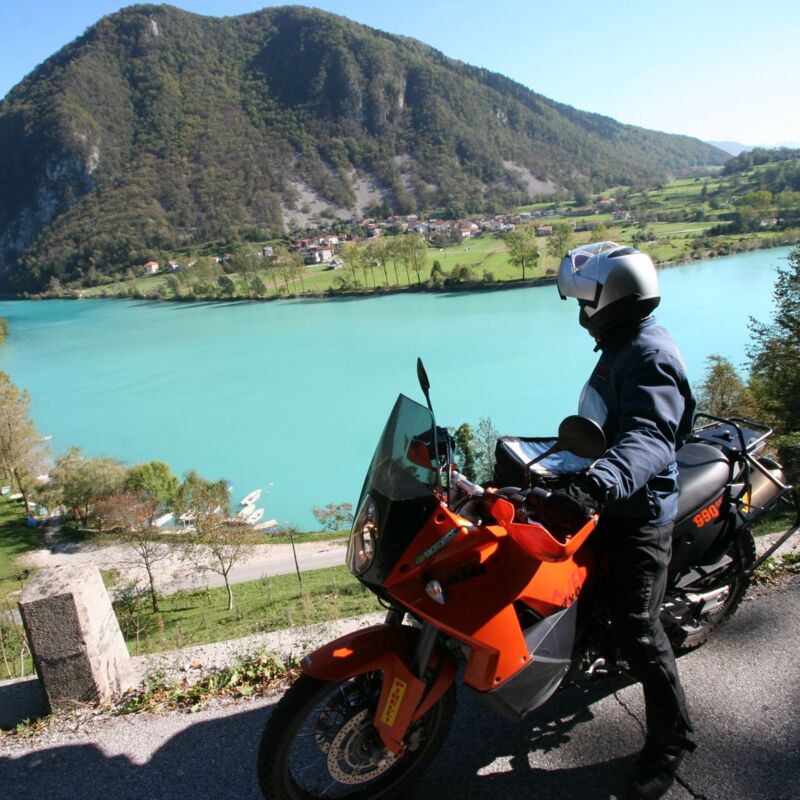 Soca Stausee Bovec in Slowenien - Motorrad-Tour vom Hotel Gasthof Strasswirt am Nassfeld in Kärnten
