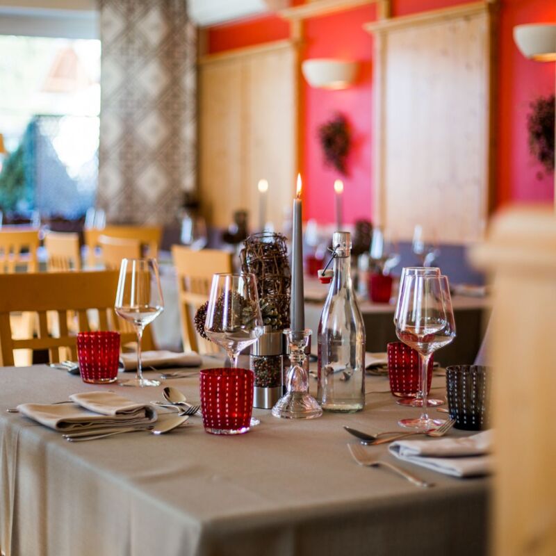 Romantisches Restaurant Ambiente im Hotel Gasthof Strasswirt am Nassfeld in Kärnten